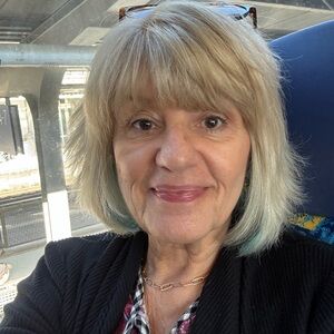 Meet your Posher, Vickie